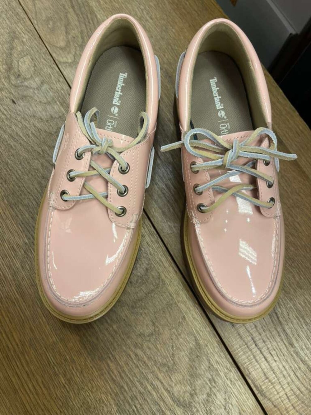 TIMBERLAND WOMEN'S STONE STREET BOAT SHOE LIGHT PINK PATENT LEATHER A2GVF-A5H